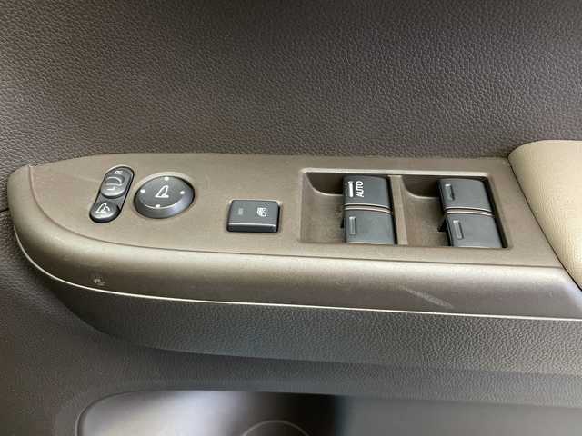 ホンダ Ｎ ＷＧＮ L 長野県 2024(令6)年 1.2万km ルナシルバーM 社外SDナビ　CN-E330D/（ワンセグ/Bluetooth/CD)/バックカメラ/ホンダセンシング/・衝突軽減ブレーキ/・レーンキープアシスト/・レーダークルーズコントロール/・先行車発進お知らせ機能/・コーナーセンサー/前席シートヒーター/ベンチシート/オートライト/オートマチックハイビーム/スマートキー/スペアキー/電格ミラー/ヘッドライトレベライザー