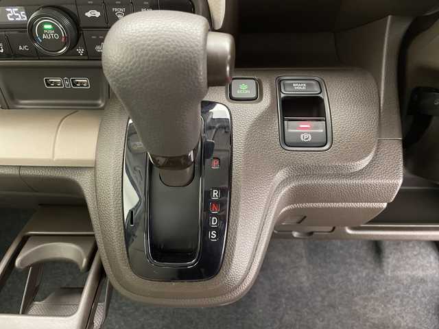 ホンダ Ｎ ＷＧＮ L 長野県 2024(令6)年 1.2万km ルナシルバーM 社外SDナビ　CN-E330D/（ワンセグ/Bluetooth/CD)/バックカメラ/ホンダセンシング/・衝突軽減ブレーキ/・レーンキープアシスト/・レーダークルーズコントロール/・先行車発進お知らせ機能/・コーナーセンサー/前席シートヒーター/ベンチシート/オートライト/オートマチックハイビーム/スマートキー/スペアキー/電格ミラー/ヘッドライトレベライザー