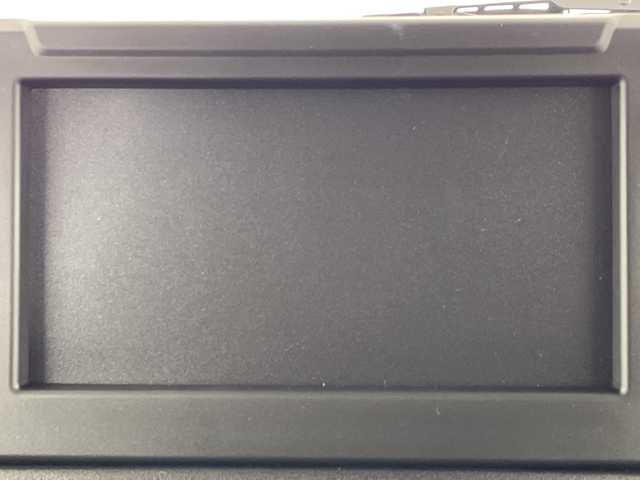 スズキ ジムニー XC 大阪府 2025(令7)年 0.1千km ジャングルグリーン 届出済未使用車/スズキセーフティサポート/　・デュアルセンサーブレーキサポート/　・誤発進抑制機能/　・車線逸脱警報機能/　・ふらつき警報機能/　・先行車発進お知らせ機能/　・ハイビームアシスト/　・横滑り防止機能/レーダークルーズコントロール/LEDヘッドライト/フォグランプ/オートライト/純正16インチアルミホイール/ダウンヒルアシストコントロール/コーナーセンサー/革巻きステアリング/スマートキー