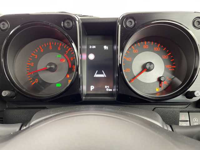 スズキ ジムニー XC 大阪府 2025(令7)年 0.1千km ジャングルグリーン 届出済未使用車/スズキセーフティサポート/　・デュアルセンサーブレーキサポート/　・誤発進抑制機能/　・車線逸脱警報機能/　・ふらつき警報機能/　・先行車発進お知らせ機能/　・ハイビームアシスト/　・横滑り防止機能/レーダークルーズコントロール/LEDヘッドライト/フォグランプ/オートライト/純正16インチアルミホイール/ダウンヒルアシストコントロール/コーナーセンサー/革巻きステアリング/スマートキー