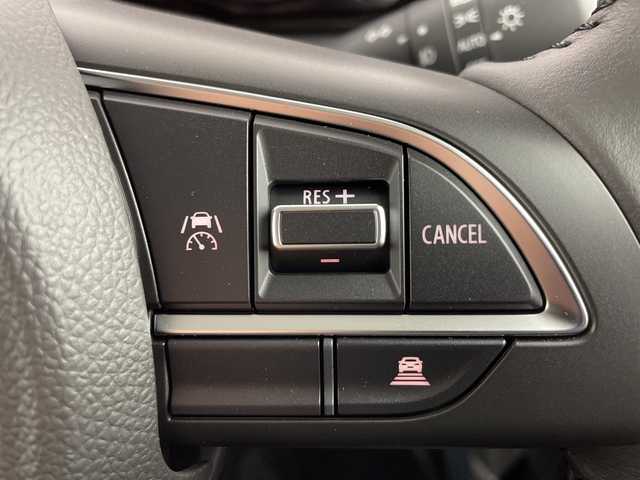 スズキ ジムニー XC 大阪府 2025(令7)年 0.1千km ジャングルグリーン 届出済未使用車/スズキセーフティサポート/　・デュアルセンサーブレーキサポート/　・誤発進抑制機能/　・車線逸脱警報機能/　・ふらつき警報機能/　・先行車発進お知らせ機能/　・ハイビームアシスト/　・横滑り防止機能/レーダークルーズコントロール/LEDヘッドライト/フォグランプ/オートライト/純正16インチアルミホイール/ダウンヒルアシストコントロール/コーナーセンサー/革巻きステアリング/スマートキー