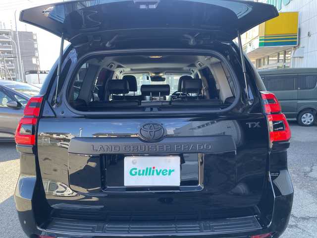 トヨタ ランドクルーザー プラド TX Lパッケージ 神奈川県 2023(令5)年 1.1万km ブラック ワンオーナー/プッシュスタート/ビルトインETC2.0/4WD/純正ナビ/Bluetooth接続/AM/FM/地デジTV/クリアランスソナー/アラウンドビューモニター/レーダークルーズコントロール/プリクラッシュ/車線逸脱防止装置/横滑り防止装置/D.N席パワーシート/D.N席シートヒーター、クーラー/オートライト、ハイビーム/LEDライト、フォグライト/サンルーフ/電動格納ミラー