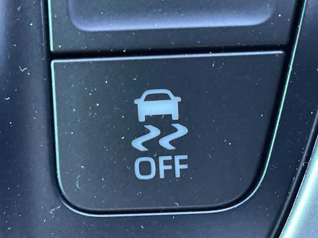 トヨタ ヴォクシー ハイブリッド S－Z 茨城県 2025(令7)年 1.2万km ホワイトパールクリスタルシャイン 10型ディスプレイオーディオナビ/Bluetooth接続/HDMI/フルセグTV/バックカメラ/レーダークルーズコントロール/クリアランスソナー/ドライブレコーダー/ビルトインETC2.0/ハーフレザーシート/シートヒーター/両側パワースライドドア/横滑り防止装置/衝突軽減システム/コーナーセンサー/オートライト/オートマチックハイビーム/LEDヘッドライト/純正17インチアルミホイール/純正フロアマット/100V充電/スマートキー/プッシュスタート