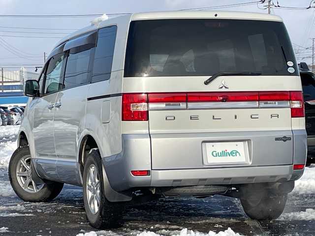 三菱 デリカＤ：５ シャモニー 道央・札幌 2012(平24)年 8.2万km ウォームホワイトP/クールシルバー ４WD/ワンオーナー/純正ディーラーOPナビ/CD/DVD/フルセグ/横滑り防止装置/クルーズコントロール/バック/フロント/サイドカメラ/ビルトインETC/両側パワースライドドア/D席パワーシート/前席シートヒーター/革巻きウッドコンビステアリング/ステアリングリモコン/パドルシフト/スマートキー/キーレスエントリー/HIDヘッドライト/オートライト/フォグランプ/電動格納ミラー/ウィンカーミラー/純正フロアマット/ドアバイザー