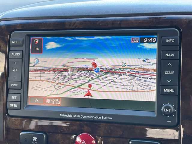 三菱 デリカＤ：５ シャモニー 道央・札幌 2012(平24)年 8.2万km ウォームホワイトP/クールシルバー ４WD/ワンオーナー/純正ディーラーOPナビ/CD/DVD/フルセグ/横滑り防止装置/クルーズコントロール/バック/フロント/サイドカメラ/ビルトインETC/両側パワースライドドア/D席パワーシート/前席シートヒーター/革巻きウッドコンビステアリング/ステアリングリモコン/パドルシフト/スマートキー/キーレスエントリー/HIDヘッドライト/オートライト/フォグランプ/電動格納ミラー/ウィンカーミラー/純正フロアマット/ドアバイザー