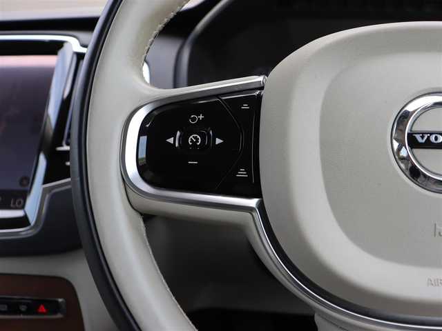 ボルボ ＸＣ９０ T5 AWD モーメンタム 長野県 2016(平28)年 5.9万km ゴールド ブロンドレザー　/純正ナビＴＶ　/３６０°　/ＣａｒＰｌａｙ　/ＡＣＣ　/衝突軽減ブレーキ　/ＬＫＡ　/ＢＬＩＳパークアシスト　/パワーシート／ヒーター　/パワーバックドア　/スマートキー　/純正１９ＡＷ　/ＬＥＤライト