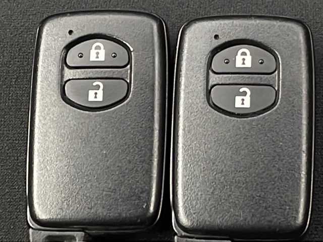 トヨタ アクア S スタイルブラック 宮城県 2021(令3)年 5.7万km ホワイトパールクリスタルシャイン Toyota Safety Sense C	/・プリクラッシュセーフティ	/・レーンディパーチャーアラート	/・オートマチックハイビーム	/・クリアランスソナー/パノラミックビューモニター/バックカメラ/純正7型ナビ　地図SD無/・BT.AUX/フルセグTV/ビルトインETC/LEDヘッドライト/ステアリングスイッチ/プッシュスタート/スマートキー×2/純正フロアマット/純正ホイールキャップ/横滑り防止装置/アイドリングストップ