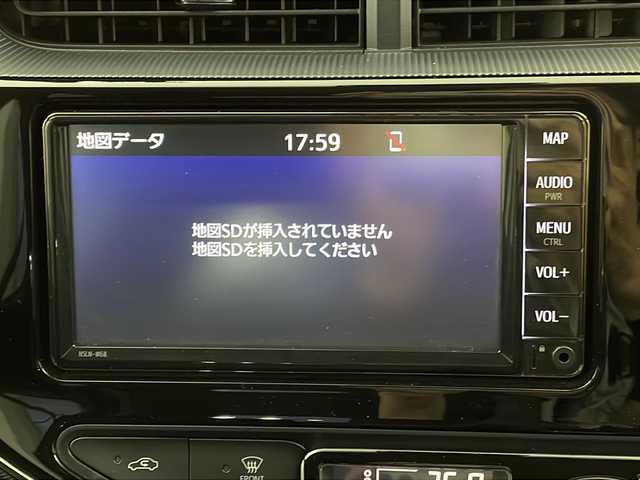 トヨタ アクア S スタイルブラック 宮城県 2021(令3)年 5.7万km ホワイトパールクリスタルシャイン Toyota Safety Sense C	/・プリクラッシュセーフティ	/・レーンディパーチャーアラート	/・オートマチックハイビーム	/・クリアランスソナー/パノラミックビューモニター/バックカメラ/純正7型ナビ　地図SD無/・BT.AUX/フルセグTV/ビルトインETC/LEDヘッドライト/ステアリングスイッチ/プッシュスタート/スマートキー×2/純正フロアマット/純正ホイールキャップ/横滑り防止装置/アイドリングストップ