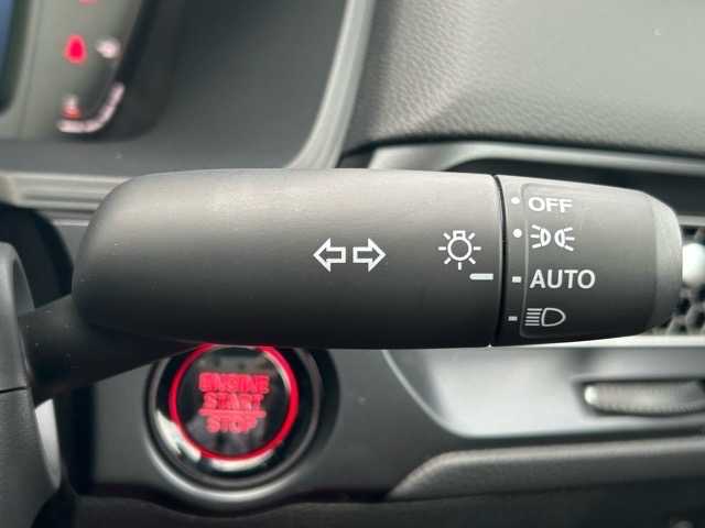 ホンダ シビック タイプR 千葉県 2025(令7)年 0.2万km チャンピオンシップホワイト 登録時走行距離1213Km/ワンオーナー/AppleCarPlay/Andoroid Auto/ホンダコネクトディスプレー/フルセグTV/バックカメラ/Bluetooth/USB接続/ナビ連動型ETC2.0/衝突被害軽減システム/先行者発進のお知らせ/レーンキープアシスト/ブラインドスポットシステム/コーナーセンサー/標識認識機能/純正19インチアルミホイール/純正フロアマット