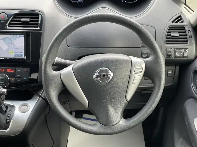 日産 セレナ 20X Vセレクション+セーフティ 岩手県 2016(平28)年 11.6万km ダイヤモンドブラック (株)IDOMが運営する【じしゃロン盛岡店】の自社ローン専用車両になりますこちらは現金またはオートローンご利用時の価格です。自社ローンご希望の方は別途その旨お申付け下さい/社外メモリナビ/AM/FM/CD/SD//ワンセグTV/バックカメラ/ETC/エマージェンシーブレーキ/クルーズコントロール/レーンキープアシスト/両側PWスライドドア/プッシュスタート/スマートキー/ドアバイザー/フロアマット