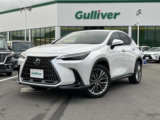 レクサス ＮＸ 350h バージョンL 愛媛県 2022(令4)年 3.9万km ソニッククォーツ 禁煙車/登録時走行距離：38376km/メーカーオプション純正ナビ/BT/AM・FM/フルセグ/ETC/前後ドライブレコーダー/ブラインドスポットモニター/デジタルインナーミラー/クリアランスソナー/コーナーセンサー/全方位バックカメラ/ワイヤレス充電/クルーズコントロール/パドルシフト/本革巻きステアリング/パワーシート/シートメモリー/シートヒーター