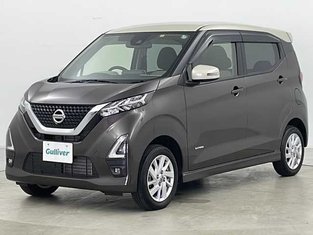 日産 デイズ HWS X プロパイロットED 道央・札幌 2022(令4)年 2.3万km フローズンバニラパール/アッシュブラウンM ・4WD/・純正ディスプレイオーディオ&BT&USB&AppleCarPlay/・全方位カメラ/・衝突軽減ブレーキ/・車線逸脱警報/・車線逸脱防止支援/・先行車発進お知らせ/・レーダークルーズコントロール/・シートヒーター/・純正エンジンスターター/・オートライト/・LEDヘッドライト/・アイドリングスト；ツプ/・スマートキー/・横滑り防止