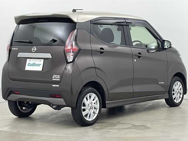 日産 デイズ HWS X プロパイロットED 道央・札幌 2022(令4)年 2.3万km フローズンバニラパール/アッシュブラウンM ・4WD/・純正ディスプレイオーディオ&BT&USB&AppleCarPlay/・全方位カメラ/・衝突軽減ブレーキ/・車線逸脱警報/・車線逸脱防止支援/・先行車発進お知らせ/・レーダークルーズコントロール/・シートヒーター/・純正エンジンスターター/・オートライト/・LEDヘッドライト/・アイドリングスト；ツプ/・スマートキー/・横滑り防止