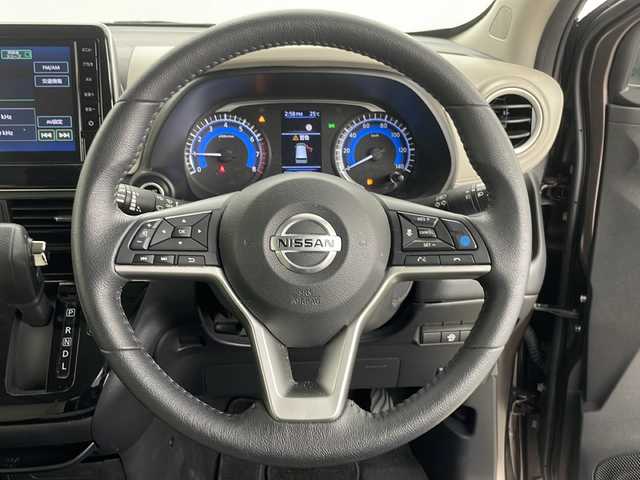 日産 デイズ HWS X プロパイロットED 道央・札幌 2022(令4)年 2.3万km フローズンバニラパール/アッシュブラウンM ・4WD/・純正ディスプレイオーディオ&BT&USB&AppleCarPlay/・全方位カメラ/・衝突軽減ブレーキ/・車線逸脱警報/・車線逸脱防止支援/・先行車発進お知らせ/・レーダークルーズコントロール/・シートヒーター/・純正エンジンスターター/・オートライト/・LEDヘッドライト/・アイドリングスト；ツプ/・スマートキー/・横滑り防止