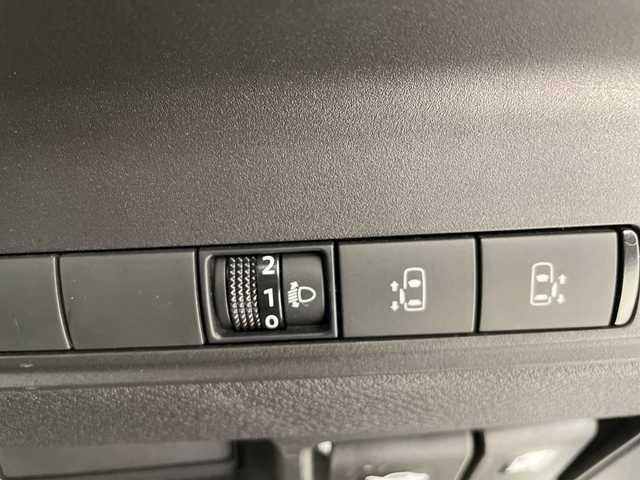 日産 セレナ ハイウェイスター V 愛知県 2023(令5)年 3.3万km プリズムホワイト プロパイロット/7インチSDナビ（あり）/全方位カメラ/両側パワースライドドア/レーダークルーズコントロール/イージーオープン機能/コーナーセンサー/純正アルミホイール/ブラインドスポットモニター/LEDヘッドライト/パドルシフト/リアオートエアコン/オートマチックハイビーム/ドライブレコーダー/ETC/衝突被害軽減ブレーキ/Bluetooth/ステアリングスイッチ/スマートキー/プッシュスタート