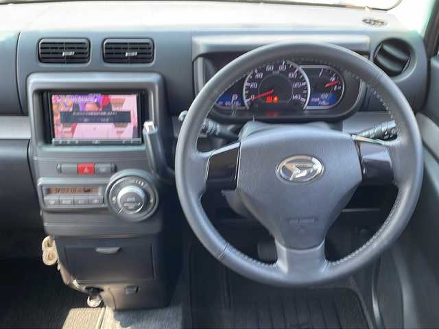 ダイハツ ムーヴ コンテ カスタム X VS 山口県 2014(平26)年 9.5万km ブラックマイカメタリック 禁煙車/社外ディスプレイオーディオ/Bluetooth/フルセグTV/CD/DVD再生/ベンチシート/スマートキー/アイドリングストップ/ETC/純正15インチAW/HIDヘッドライト/フォグライト/前席センターアームレスト/取扱説明書