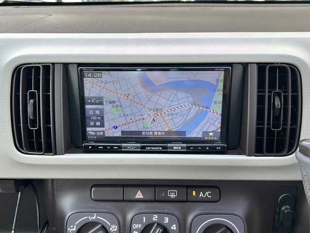 トヨタ パッソ プラスハナ Cパッケージ 愛知県 2010(平22)年 4.7万km ウグイスメタリック 登録時走行距離47044km/社外7インチSDナビ/(ワンセグTV/DVD/USB)/ドラレコ前後/社外コーナーセンサー/ヘッドランプレベライザー/フォグランプ/ETC/電格ミラー/純正フロアマット/社外ドアバイザー/スマートキー/取説/保証書