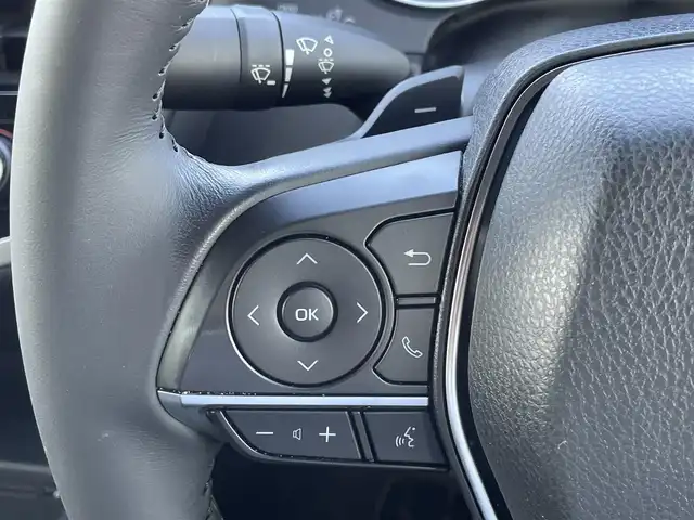 トヨタ カムリ WS 山口県 2022(令4)年 7.3万km プラチナホワイトパールマイカ ワンオーナー/純正ディスプレイオーディオ/・ナビキット/・Bluetooth接続/・CD/DVDキット/バックカメラ/ビルトインETC/ドライブレコーダー/Toyota Safety Sense/・プリクラッシュセーフティ/・レーントレーシングアシスト/・ロードサインアシスト/・レーダークルーズコントロール/・先行車発進告知機能/・ドライバー異常時対応システム/・ブラインドスポットモニター/・クリアランスソナー/・リヤクロストラフィックアラート/・パーキングサポートブレーキ/・オートマチックハイビーム/レザーシート/パワーバックドア/スマートキー/プッシュスタート/スペアキー1本/純正LEDライト/純正18インチアルミホイール/ドアバイザー/ウィンカーミラー/保証書