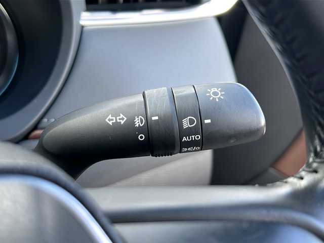 トヨタ ハリアー ハイブリッド Z 青森県 2020(令2)年 5.6万km プレシャスブラックパール ・4WD/・純正ナビ/・Bluetooth/・フルセグTV/・アラウンドビューモニター/・ブラインドスポットモニター/・純正ドライブレコーダー/・デジタルインナーミラー/・衝突被害軽減ブレーキ/・レーンキープアシスト/・横滑り防止装置/・レーダークルーズコントロール/・パワーバックドア/・ハーフレザーシート/・オートライト/・オートマチックハイビーム/・LEDヘッドライト/・ETC/・純正19AW/・純正フロアマット