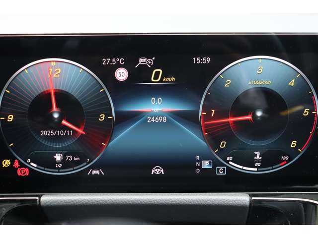 メルセデス・ベンツ Ｍ・ベンツ ＧＬＡ２００ｄ 4マチック AMGライン 大分県 2023(令5)年 2.5万km デジタルホワイト ワンオーナー/保証書/取扱説明書/レーダーセーフティパッケージ/サンルーフ/純正ナビ/CarPlay/地デジ/Bluetooth/ワイヤレス充電/全方位カメラ/黒半革/パワーシート/シートヒーター/純正19インチAW/純正ドライブレコーダー（360°）/ETC