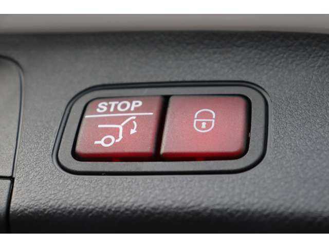 メルセデス・ベンツ Ｍ・ベンツ ＧＬＡ２００ｄ 4マチック AMGライン 大分県 2023(令5)年 2.5万km デジタルホワイト ワンオーナー/保証書/取扱説明書/レーダーセーフティパッケージ/サンルーフ/純正ナビ/CarPlay/地デジ/Bluetooth/ワイヤレス充電/全方位カメラ/黒半革/パワーシート/シートヒーター/純正19インチAW/純正ドライブレコーダー（360°）/ETC