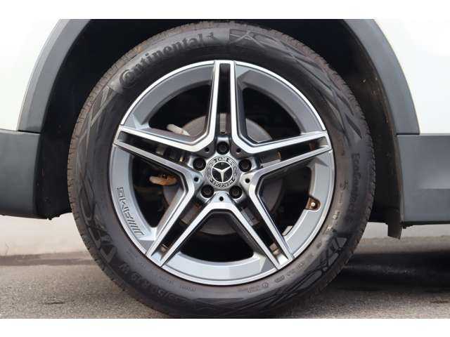 メルセデス・ベンツ Ｍ・ベンツ ＧＬＡ２００ｄ 4マチック AMGライン 大分県 2023(令5)年 2.5万km デジタルホワイト ワンオーナー/保証書/取扱説明書/レーダーセーフティパッケージ/サンルーフ/純正ナビ/CarPlay/地デジ/Bluetooth/ワイヤレス充電/全方位カメラ/黒半革/パワーシート/シートヒーター/純正19インチAW/純正ドライブレコーダー（360°）/ETC