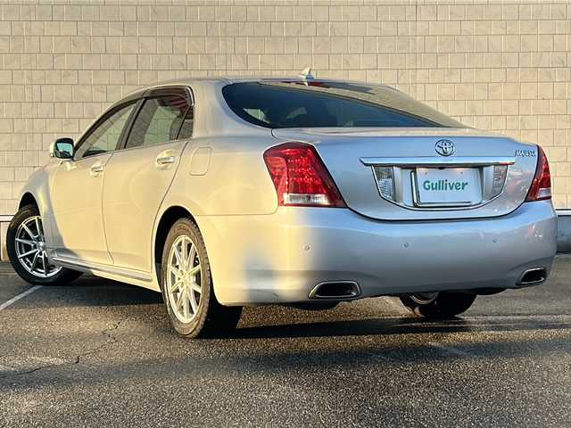 トヨタ クラウン マジェスタ Cタイプ 富山県 2011(平23)年 11.1万km シルバーM サンルーフ/純正ＨＤＤナビ/レザーシート/ＥＴＣ２．０/ＤＶＤ再生機能有/Bluetooth/純正アルミホイール/パワーシート/プッシュスタート/バックカメラ/純正フロアマット/カーテンエアバッグ/クルーズコントロール/フォグランプ/AFS/スマートキー