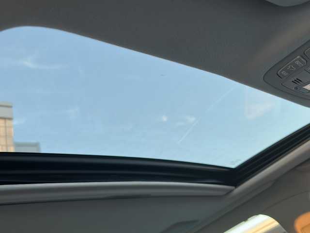 トヨタ クラウン マジェスタ Cタイプ 富山県 2011(平23)年 11.1万km シルバーM サンルーフ/純正ＨＤＤナビ/レザーシート/ＥＴＣ２．０/ＤＶＤ再生機能有/Bluetooth/純正アルミホイール/パワーシート/プッシュスタート/バックカメラ/純正フロアマット/カーテンエアバッグ/クルーズコントロール/フォグランプ/AFS/スマートキー