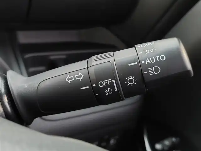 ホンダ Ｎ ＢＯＸ カスタム G L ホンダセンシング 東京都 2019(令1)年 2.2万km プラチナホワイトパール ホンダセンシング/・衝突軽減ブレーキ/・誤発進抑制機能/・後方誤発進抑制機能/・歩行者事故低減ステアリング/・路外逸脱抑制機能/・アダプティブ・クルーズ・コントロール/・車線維持支援システム/・オートハイビーム/・先行車発進お知らせ機能/・標識認識機能/プッシュスタート/純正ナビ　/・ＡＭ／ＦＭ／ＣＤ／ＤＶＤ/・フルセグＴＶ／Ｂｌｕｅｔｏｏｔｈ　/バックカメラ　/ＥＴＣ　/ドライブレコーダー/両側パワースライドドア　/後席ロールサンシェード/LEDヘッドライト/オートライト/ドアバイザー/14インチ純正アルミホイール/スマートキー