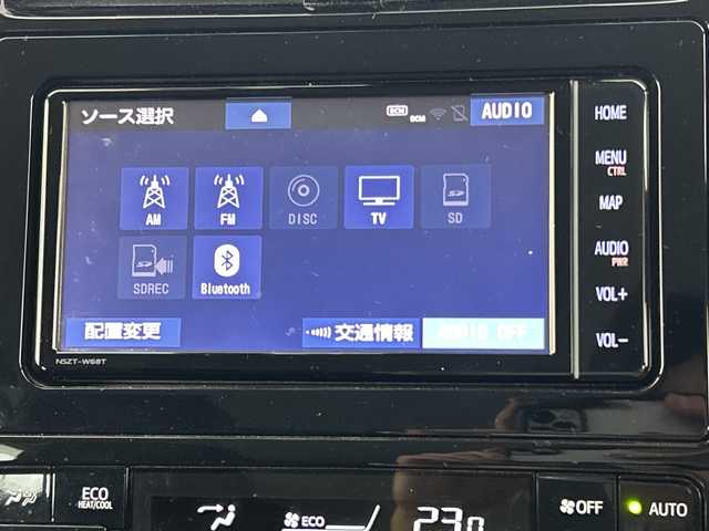 トヨタ プリウス SセーフティプラスⅡ 愛知県 2020(令2)年 2.6万km シルバーM 純正7インチSDナビ/（フルセグTV/Bluetooth/バックカメラ/DVD再生）/ビルトインETC/セーフティセンス/・プリクラッシュセーフティ/・レーダークルーズコントロール/・車線逸脱抑制機能/ブラインドスポットモニター/LEDヘッド/フォグランプ/雨滴感応式オートワイパー/純正15インチアルミホイール/ステアリングスイッチ/ナノイー/1500Wアクセサリーコンセント