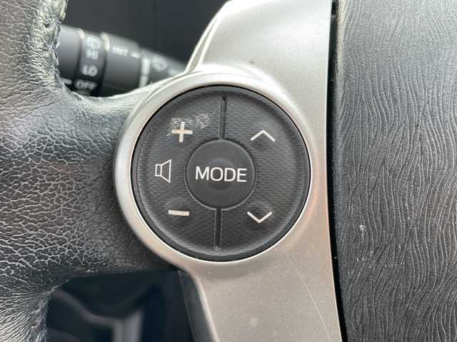 トヨタ アクア G 岩手県 2014(平26)年 6.7万km ブラックマイカ 社外ナビ(CD/DVD/SD/ラジオ/Bluetooth)/フルセグテレビ/バックカメラ/前席シートヒーター/ETC/スマートキー/プッシュスタート/ステアリングスイッチ/オートライト/社外15inアルミホイール/純正フロアマット/電動格納ミラー/ウィンカーミラー/ドアバイザー