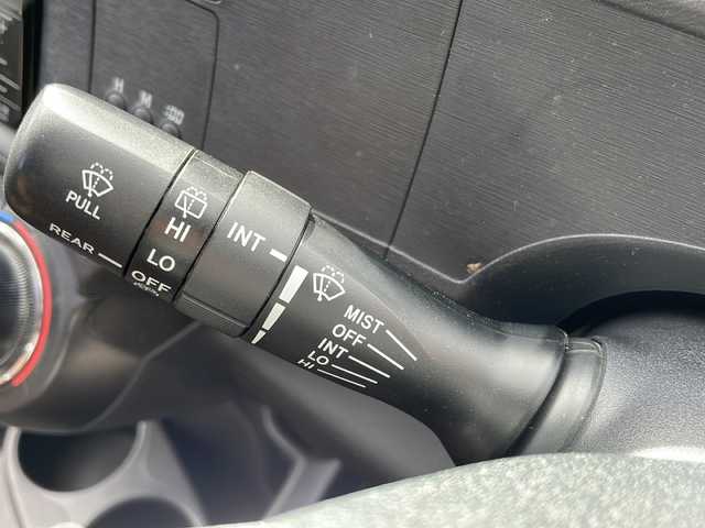 トヨタ アクア G 岩手県 2014(平26)年 6.7万km ブラックマイカ 社外ナビ(CD/DVD/SD/ラジオ/Bluetooth)/フルセグテレビ/バックカメラ/前席シートヒーター/ETC/スマートキー/プッシュスタート/ステアリングスイッチ/オートライト/社外15inアルミホイール/純正フロアマット/電動格納ミラー/ウィンカーミラー/ドアバイザー