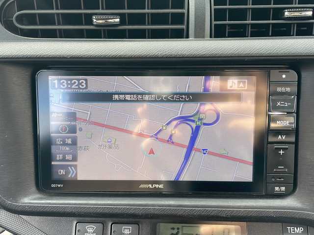 トヨタ アクア G 岩手県 2014(平26)年 6.7万km ブラックマイカ 社外ナビ(CD/DVD/SD/ラジオ/Bluetooth)/フルセグテレビ/バックカメラ/前席シートヒーター/ETC/スマートキー/プッシュスタート/ステアリングスイッチ/オートライト/社外15inアルミホイール/純正フロアマット/電動格納ミラー/ウィンカーミラー/ドアバイザー