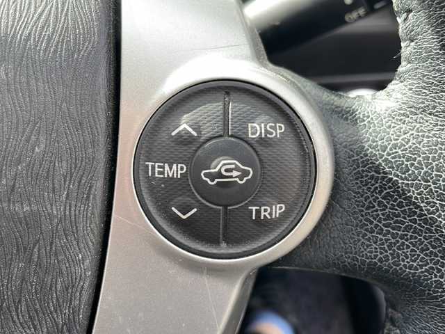 トヨタ アクア G 岩手県 2014(平26)年 6.7万km ブラックマイカ 社外ナビ(CD/DVD/SD/ラジオ/Bluetooth)/フルセグテレビ/バックカメラ/前席シートヒーター/ETC/スマートキー/プッシュスタート/ステアリングスイッチ/オートライト/社外15inアルミホイール/純正フロアマット/電動格納ミラー/ウィンカーミラー/ドアバイザー