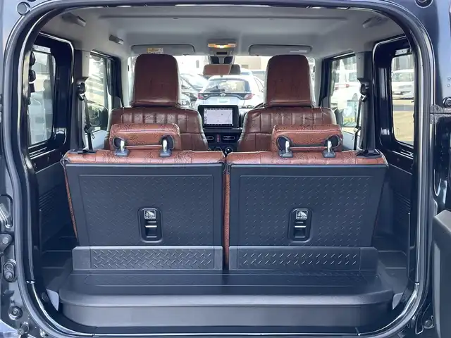 スズキ ジムニー シエラ JC 道央・札幌 2024(令6)年 0.5万km ブルーイッシュブラックパール3 ４WD/ワンオーナー/純正ディーラーOPナビ/CD/DVD/BT/フルセグ/デュアルセンサーブレーキサポート/横滑り防止装置/クルーズコントロール/ヒルディセントコントロール/レーンキープアシスト/バックカメラ/トランスファレバー/アイドリングストップ/前席シートヒーター/レザー調シートカバー/革巻きステアリング/ステアリングリモコン/AC100V/プッシュスタート/スマートキー/LEDヘッドライト/オートライト/オートハイビーム/フォグランプ/電動格納ミラー/ヒーテッドドアミラー/ウィンカーミラー/純正フロアマット/ドアバイザー/スペアキー