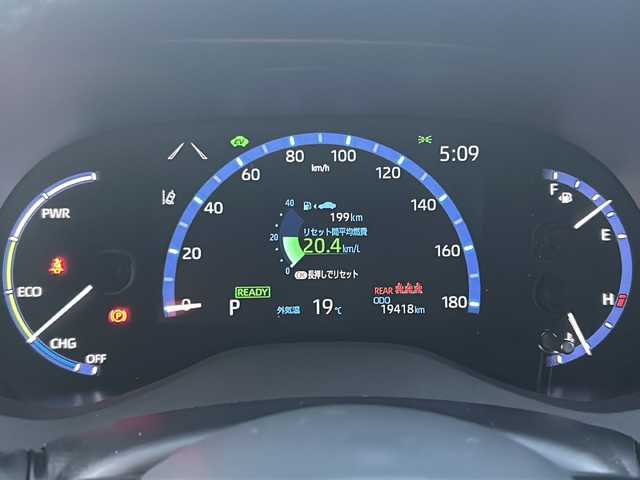 トヨタ ヤリスクロス ハイブリッド Z 徳島県 2022(令4)年 2万km ブラックマイカ 純正ディスプレイオーディオ/（Bluetooth/AM/FM/USB）/アラウンドビューモニター/レーダークルーズコントロール/ハーフレザーシート/シートヒーター（D+N席）/D席パワーシート/ステアリングヒーター/LEDヘッドライト/オートハイビーム/ブレーキホールド/電動パーキングブレーキ/ETC/純正ドラレコ/純正ドアバイザー/プッシュスタート/スマートキー/スペアキー