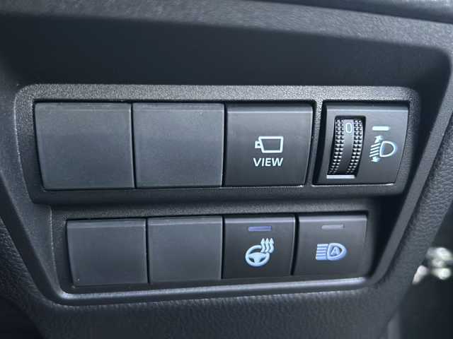 トヨタ ヤリスクロス ハイブリッド Z 徳島県 2022(令4)年 2万km ブラックマイカ 純正ディスプレイオーディオ/（Bluetooth/AM/FM/USB）/アラウンドビューモニター/レーダークルーズコントロール/ハーフレザーシート/シートヒーター（D+N席）/D席パワーシート/ステアリングヒーター/LEDヘッドライト/オートハイビーム/ブレーキホールド/電動パーキングブレーキ/ETC/純正ドラレコ/純正ドアバイザー/プッシュスタート/スマートキー/スペアキー