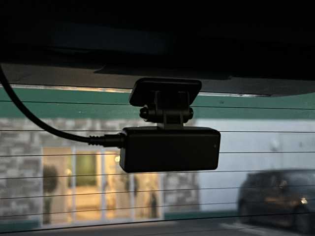 トヨタ ヤリスクロス ハイブリッド Z 徳島県 2022(令4)年 2万km ブラックマイカ 純正ディスプレイオーディオ/（Bluetooth/AM/FM/USB）/アラウンドビューモニター/レーダークルーズコントロール/ハーフレザーシート/シートヒーター（D+N席）/D席パワーシート/ステアリングヒーター/LEDヘッドライト/オートハイビーム/ブレーキホールド/電動パーキングブレーキ/ETC/純正ドラレコ/純正ドアバイザー/プッシュスタート/スマートキー/スペアキー