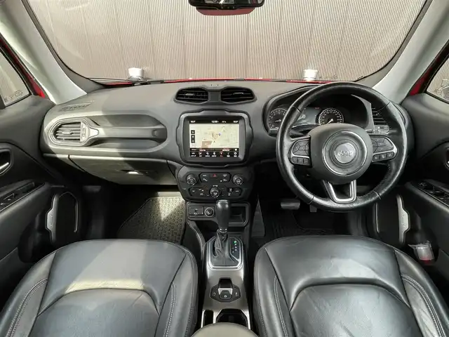 クライスラー・ジープ ジープ レネゲード リミテッド 長野県 2019(令1)年 5.4万km 赤 ＡＣＣ　レーンキープ　Ｕｃｏｎｎｅｃｔナビ　ｂｌｕｅｔｏｏｔｈ　黒革シート　シートヒーター　Ｄ／Ｎパワーシート　ステアリングヒーター　パークセンサー　ルーフレール　スマートキー　前後ドライブレコーダー 純正サマータイヤ＆ホイール有(215/60R17)