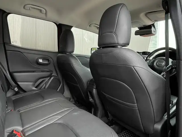 クライスラー・ジープ ジープ レネゲード リミテッド 長野県 2019(令1)年 5.4万km 赤 ＡＣＣ　レーンキープ　Ｕｃｏｎｎｅｃｔナビ　ｂｌｕｅｔｏｏｔｈ　黒革シート　シートヒーター　Ｄ／Ｎパワーシート　ステアリングヒーター　パークセンサー　ルーフレール　スマートキー　前後ドライブレコーダー 純正サマータイヤ＆ホイール有(215/60R17)