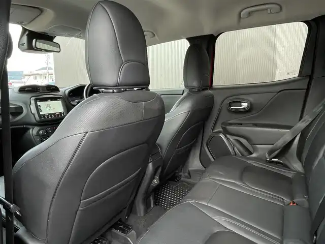 クライスラー・ジープ ジープ レネゲード リミテッド 長野県 2019(令1)年 5.4万km 赤 ＡＣＣ　レーンキープ　Ｕｃｏｎｎｅｃｔナビ　ｂｌｕｅｔｏｏｔｈ　黒革シート　シートヒーター　Ｄ／Ｎパワーシート　ステアリングヒーター　パークセンサー　ルーフレール　スマートキー　前後ドライブレコーダー 純正サマータイヤ＆ホイール有(215/60R17)