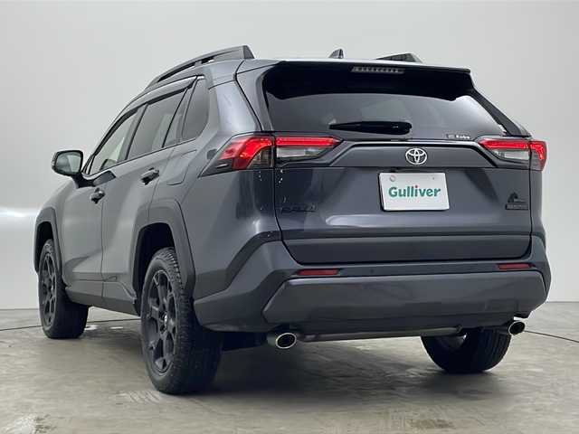 トヨタ ＲＡＶ４ アドベンチャー オフロードPKG 秋田県 2022(令4)年 1.4万km グレーメタリック 4WD/ワンオーナー/純正ナビ/（FM/AM/Bluetooth/フルセグTV）/全方位カメラ/バックカメラ/ハーフレザーシート/衝突軽減装置/横滑り防止装置/レーダークルーズコントロール/コーナーセンサー/レーンキープアシスト/ダウンヒルアシスト/ブラインドアシストスポット/オートブレーキホールド/ビルトインETC/前後ドライブレコーダー/ステアリングリモコン/MT付AT/前席シートヒーター/前席シートクーラー/ステアリングヒーター/D席パワーシート/LEDヘッドライト/オートライト/オートハイビーム/電動格納ミラー/純正フロアマット/純正アルミホイール/プッシュスタート/スマートキー/ドアバイザー