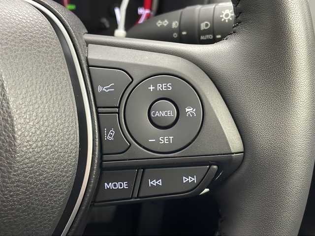 トヨタ ＲＡＶ４ アドベンチャー オフロードPKG 秋田県 2022(令4)年 1.4万km グレーメタリック 4WD/ワンオーナー/純正ナビ/（FM/AM/Bluetooth/フルセグTV）/全方位カメラ/バックカメラ/ハーフレザーシート/衝突軽減装置/横滑り防止装置/レーダークルーズコントロール/コーナーセンサー/レーンキープアシスト/ダウンヒルアシスト/ブラインドアシストスポット/オートブレーキホールド/ビルトインETC/前後ドライブレコーダー/ステアリングリモコン/MT付AT/前席シートヒーター/前席シートクーラー/ステアリングヒーター/D席パワーシート/LEDヘッドライト/オートライト/オートハイビーム/電動格納ミラー/純正フロアマット/純正アルミホイール/プッシュスタート/スマートキー/ドアバイザー