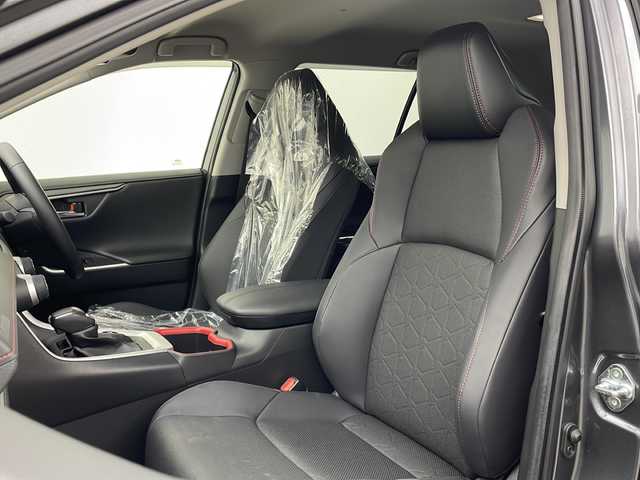 トヨタ ＲＡＶ４ アドベンチャー オフロードPKG 秋田県 2022(令4)年 1.4万km グレーメタリック 4WD/ワンオーナー/純正ナビ/（FM/AM/Bluetooth/フルセグTV）/全方位カメラ/バックカメラ/ハーフレザーシート/衝突軽減装置/横滑り防止装置/レーダークルーズコントロール/コーナーセンサー/レーンキープアシスト/ダウンヒルアシスト/ブラインドアシストスポット/オートブレーキホールド/ビルトインETC/前後ドライブレコーダー/ステアリングリモコン/MT付AT/前席シートヒーター/前席シートクーラー/ステアリングヒーター/D席パワーシート/LEDヘッドライト/オートライト/オートハイビーム/電動格納ミラー/純正フロアマット/純正アルミホイール/プッシュスタート/スマートキー/ドアバイザー