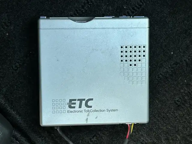 日産 セレナ ハイウェイS S HV Aセーフ 栃木県 2014(平26)年 7.2万km ブリリアントシルバー エマージェンシーブレーキ/社外メモリナビ/フルセグTV/DVD/Bluetooth/アラウンドビューモニター/ETC/前後ドライブレコーダー/パワースライドドア/クルーズコントロール/コーナーセンサー/アイドリングストップ/HIDヘッドライト/フォグランプ/オートライト/スマートキー/プッシュEgスタート/シートバックテーブル/2列目ロールサンシェード/横滑り防止装置