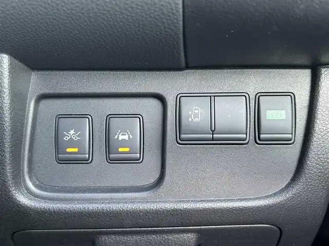 日産 セレナ ハイウェイS S HV Aセーフ 栃木県 2014(平26)年 7.2万km ブリリアントシルバー エマージェンシーブレーキ/社外メモリナビ/フルセグTV/DVD/Bluetooth/アラウンドビューモニター/ETC/前後ドライブレコーダー/パワースライドドア/クルーズコントロール/コーナーセンサー/アイドリングストップ/HIDヘッドライト/フォグランプ/オートライト/スマートキー/プッシュEgスタート/シートバックテーブル/2列目ロールサンシェード/横滑り防止装置