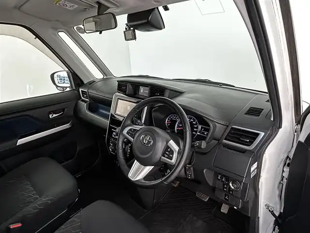 トヨタ タンク カスタムG－T 大分県 2020(令2)年 2.1万km パールホワイトⅢ 純正SDナビ（NSZT-W68T）/ BT/フルセグ/CD/DVD/モデリスタエアロ/スマートアシスト/・衝突警報機能/・衝突回避支援ブレーキ機能/・誤発進抑制制御機能/・車線逸脱警報機能/・先行車発進お知らせ機能/・オートハイビーム/両側パワースライドドア/バックカメラ/アイドリングストップ/ビルトインETC/LEDヘッドライト/ドライブレコーダー（前後）/純正アルミホイル15インチ/純正フロアマット/革巻ステアリング/革巻シフトノブ