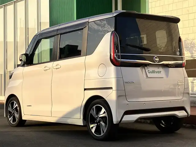 日産 ルークス HWS Gターボ プロパイロットED 静岡県 2021(令3)年 5.6万km チタニウムグレーM/シルキーホワイト 純正9インチナビ（CD/DVD/BT/フルセグ）/全方位カメラ/プロパイロット/純正ドライブレコーダー/純正ETC2.0/エンジンスタートボタン/保証書/取扱説明書/記録簿/パワーステアリング/パワーウィンドウ/アイドリングストップ/スマートキー/スペアキー1本/レーダークルーズコントロール/オートエアコン/USB入力端子/純正ETC2.0/純正ドライブレコーダー/純正フロアマット/ベンチシート/布シート/両側パワースライドドア/純正アルミホイール/ABS/横滑り防止装置/コーナーセンサー前後/レーンキープアシスト/オートライト/LEDヘッドライト/W+サイドエアバッグ/衝突軽減システム