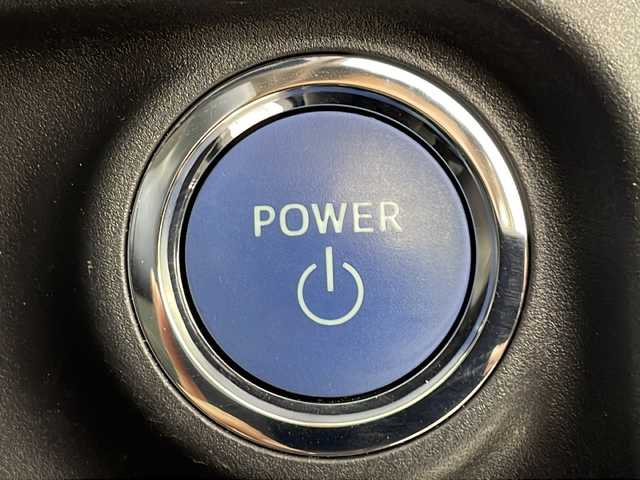 トヨタ アクア S スタイルブラック 鹿児島県 2020(令2)年 3.3万km パール 純正SDナビ【NSZT-W68T】/フルセグテレビ/パノラミックビューモニター/プリクラッシュセーフティ/Bluetoothオーディオ/ビルトインETC/プッシュスタート/ドライブレコーダー/フロアマット/スマートキー/ステアリングスイッチ/LEDヘッドライト