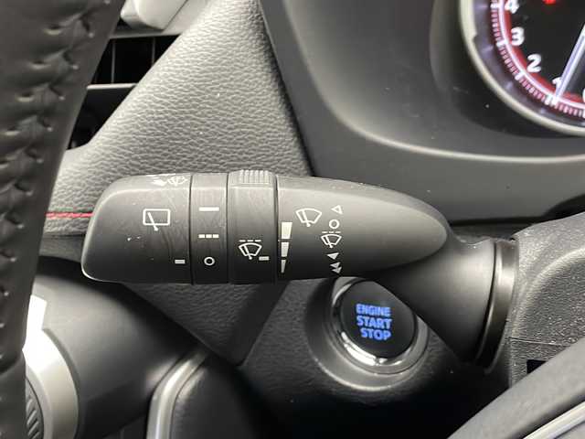 トヨタ ＲＡＶ４ アドベンチャー オフロードPKG 愛知県 2022(令4)年 4万km アティチュードブラックマイカ 衝突軽減システム/純正9型ディスプレイオーディオ ナビなし/レーダークルーズコントロール/シートヒーター/エアシート/Bluetooth/バックカメラ/パワーシート/コーナーセンサー/純正アルミホイール/ルーフレール/ブラインドスポットモニター/LEDヘッドライト/ステアリングヒーター/ドライブレコーダー/ETC/ステアリングスイッチ/スマートキー/プッシュスタート